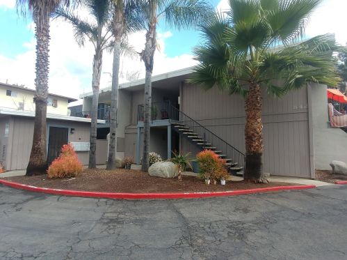 842 Sinkler Way, Vista, CA 92083-5260