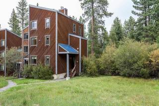 3034 Silver Strike, Truckee, CA 96161-4208
