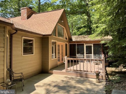 204 Meadowview Ln, Locust Grove, VA 22508-5173