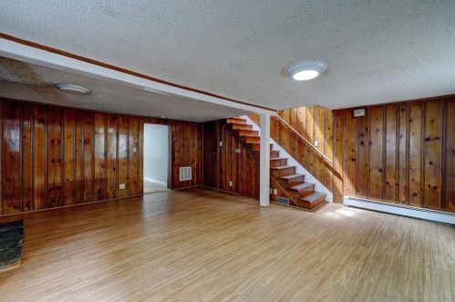 26 Mount Ave, Lincoln RI  02865-5142 exterior