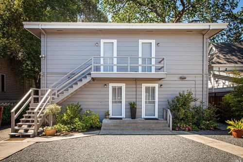 807 Cherry St, Santa Rosa, CA 95404-4259