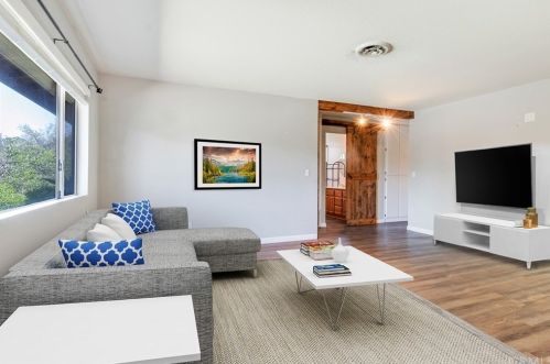 856 Sunset Dr, Redlands CA  92373-6938 exterior