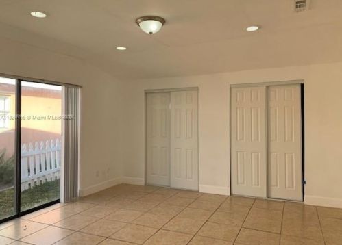 6437 22nd St, Hollywood, FL 33023-2809