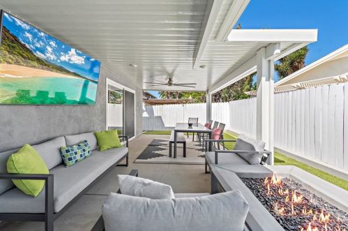 5039 Woodwind Ln, Anaheim, CA 92807-1100