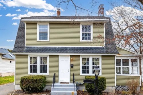25 Broad St, Plainville, CT 06062-2224