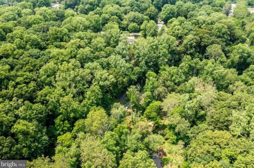 1618 Bondsville Rd, Downingtown PA  19335-1320 exterior