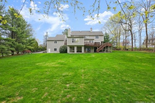 288 Hoyt Farm Rd, New Canaan, CT 06840-5039