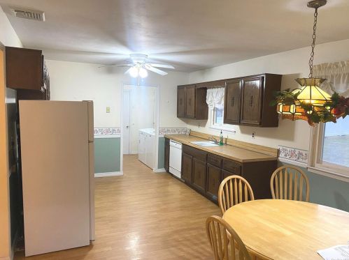 44 Oleeta Rd, Mount Sinai NY  11766-2505 exterior