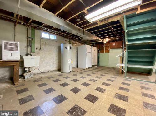 844 Maple Dr, Southampton PA 18966-4208 exterior