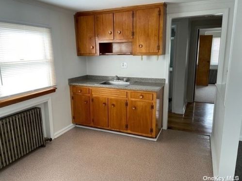 214 44th St, North Lindenhurst NY  11757-2052 exterior