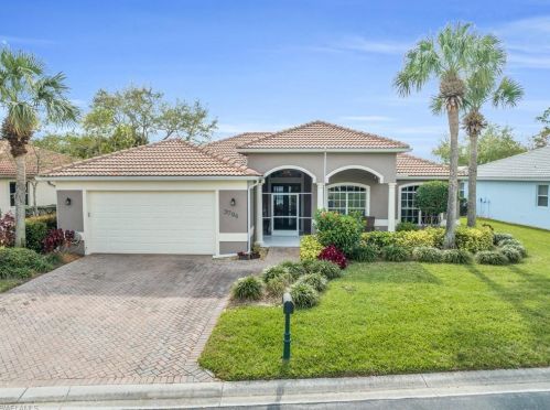3794 Recreation Ln, Naples, FL 34116-7329