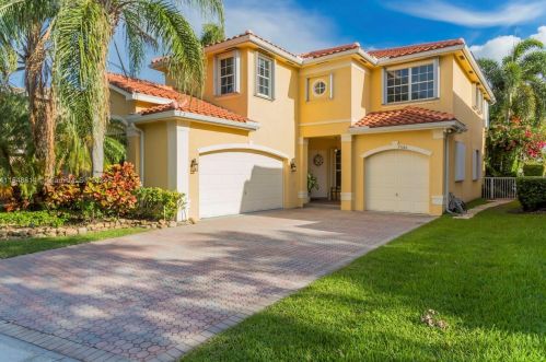 15464 19th St, Hollywood, FL 33027-4302