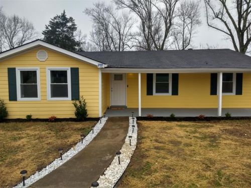 1005 Ervin Pace Rd, Chapmansboro, TN 37035-5125