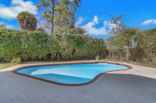 891 Sage Ave, West Palm Beach, FL 33414-8210