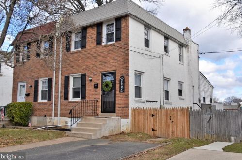324 Amosland Rd, Holmes PA  19043-1203 exterior