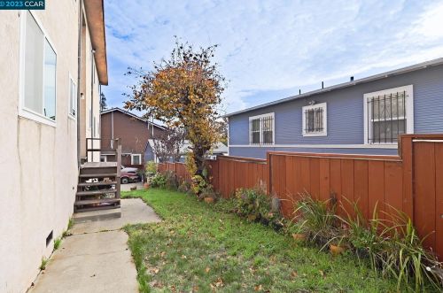 3201 Arkansas St, Oakland CA 94602-3707 exterior