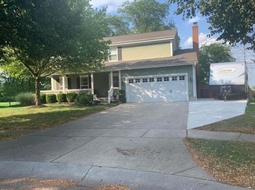 1242 Cloudstone Ct, Darbydale, OH 43123-9086