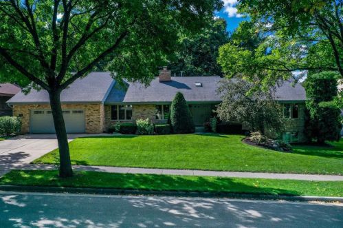 918 Pebble Beach Dr, Madison, WI 53717-1173