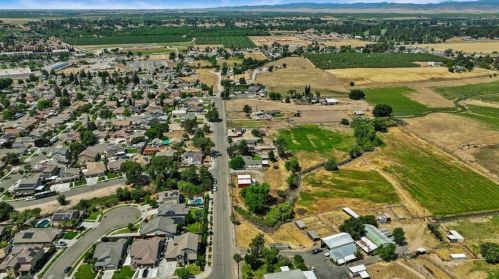 413 Orsi Rd, Valley Home, CA 95361-9449