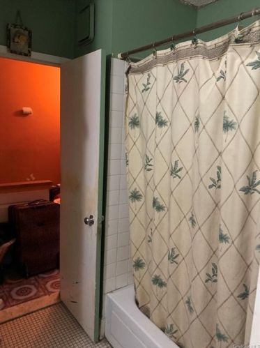 877 Freeman St, Bronx NY  10459-1509 exterior