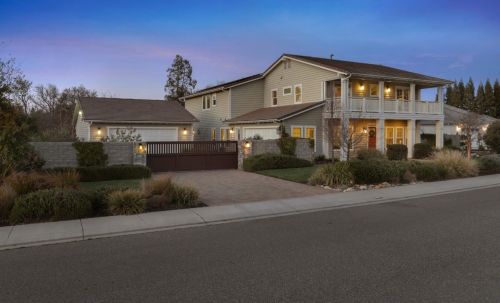 10817 Goldsborough Cir, Valley Home, CA 95361-7649