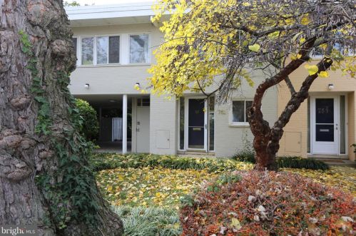 761 3rd St, Washington, DC 20001-2624