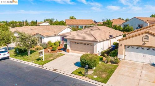 402 Laurel Pl, Rio Vista CA  94571-2181 exterior