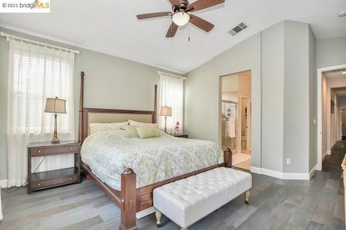 27 Vignola Ct, Oakley CA 94561-1788 exterior