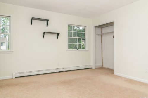 122 Stethem Dr, South Setauket NY  11720-4082 exterior