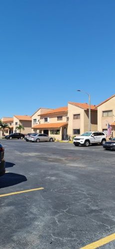 7691 29th Way, Hialeah, FL 33018-7220