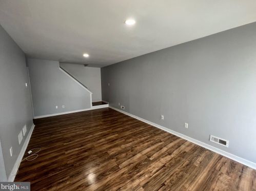 218 Highland Blvd, New Castle, DE 19720-6966