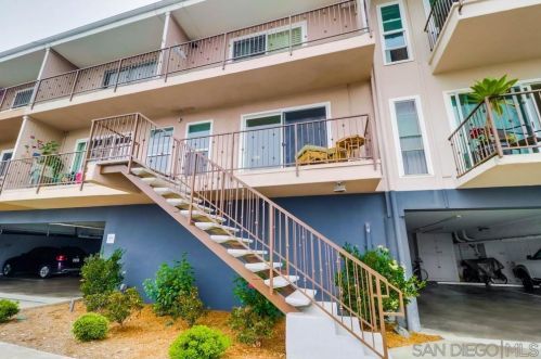 1616 Pomona Ave, San Diego, CA 92118-2914