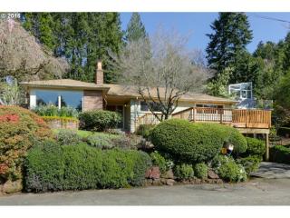 2521 Hamilton Ct, Portland, OR 97239-1213