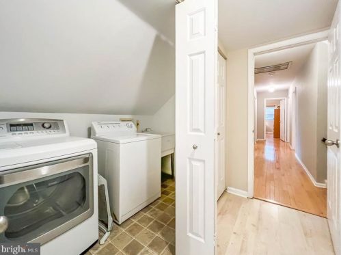 1344 Buford Dr, Yardley PA 19067-4342 exterior