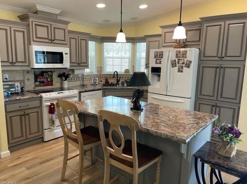 27420 Bourbonniere Dr, Bonita Springs, FL 34135-6062