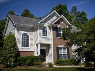 4703 Pine Glen Ct, Greensboro, NC 27410-8696