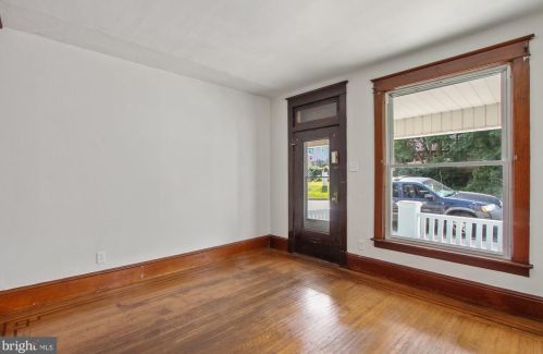 325 1st Ave, Red Lion PA  17356-1517 exterior