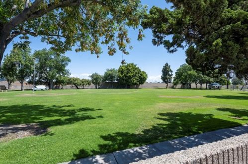 6153 Norstadt Way, Buena Park CA  90620-1414 exterior