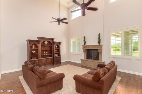 2710 Cattle Dr, Gilbert AZ  85297-8116 exterior