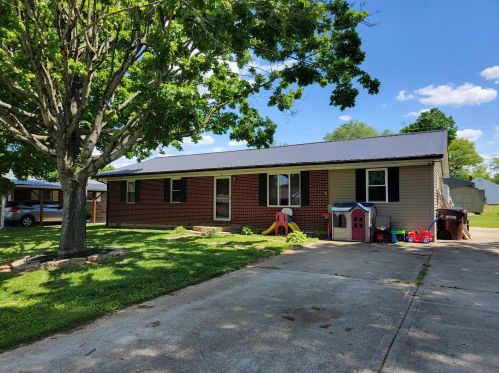 109 Stafford Ave, Warsaw, KY 41095-2047