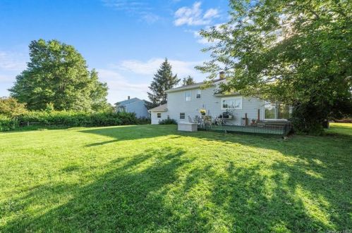 7 Winchester Way, Washingtonville NY  10992-1741 exterior