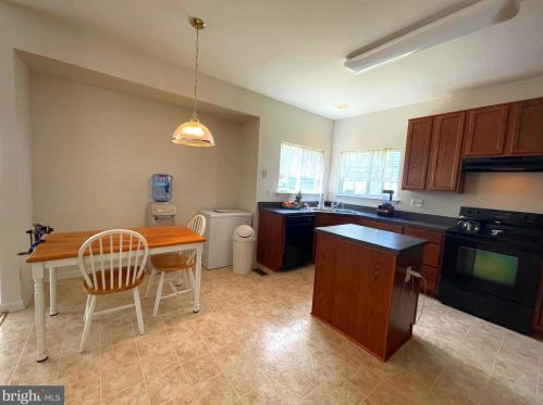 35 Colonial Dr, Charles Town WV  25414-4494 exterior