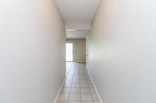 326 Boulder Ct, Burleson TX  76028-4505 exterior
