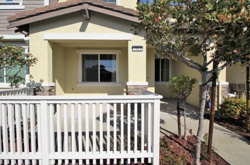 1412 Cobblestone Ln, San Lorenzo, CA 94580-3028