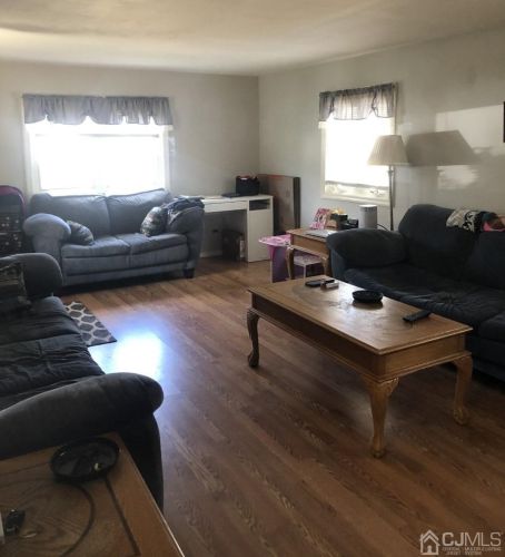 21 Farless Ave, Old Bridge NJ  08857-1212 exterior