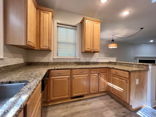 1177 Dingle Rd, Mount Pleasant SC  29466-8928 exterior
