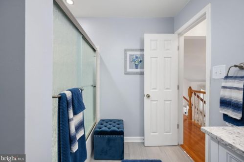 15581 Andover Heights Dr, Woodbridge VA  22193-1071 exterior