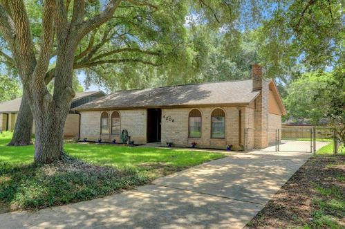 4208 Junker St, Richmond, TX 77471-4842