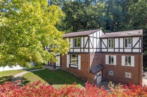 105 Lingay Ct, Glenshaw PA  15116-1035 exterior