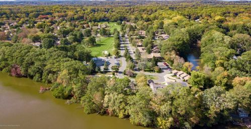 116 Manchester Ct, Tinton Falls NJ  07701-4803 exterior